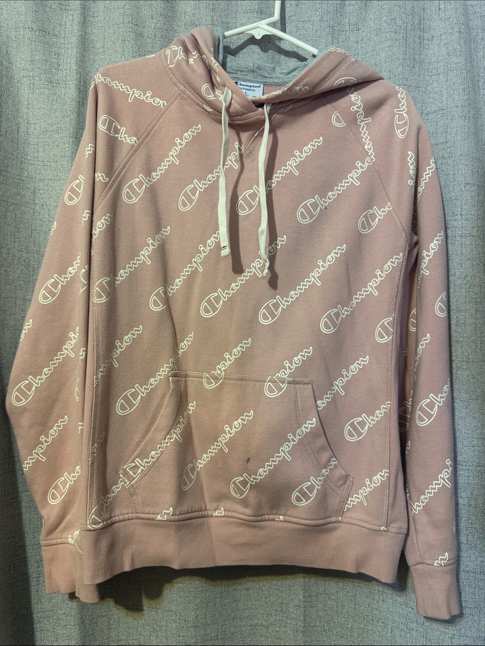 Champion Men's All-Over Logo V-Neck Sweatshirt in Dusty Rose with White Accents